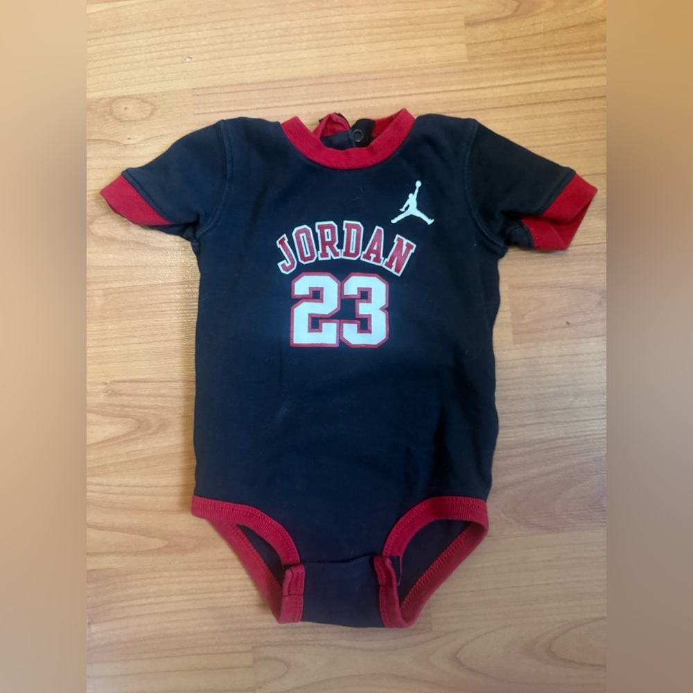 Nike Jordan Baby Bodysuit 3-6 Months Black Red Jumpman 23 Logo One-Piece